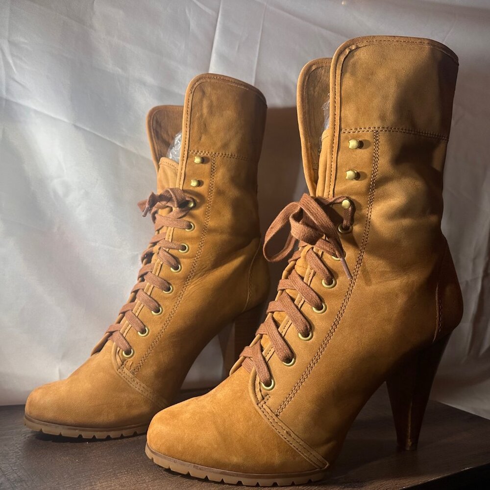 Steve Madden 9.5 Lace-up Suede boots with 4" heels